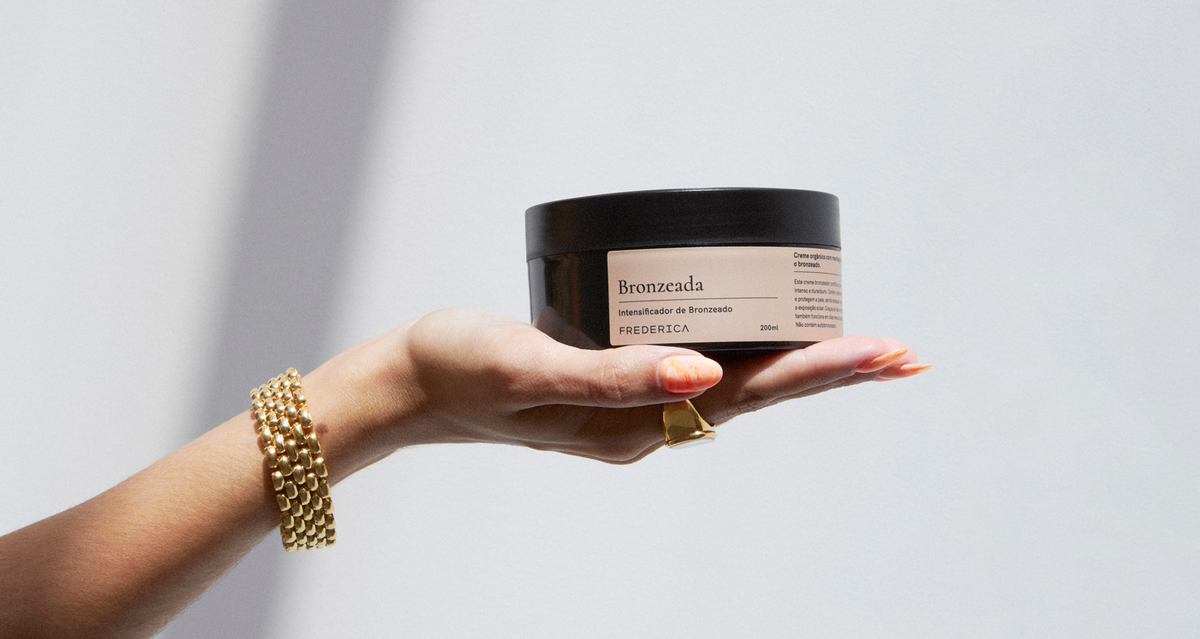 Bronze cream by Frederica for enhancing tans, perfect to make your tan last longer.