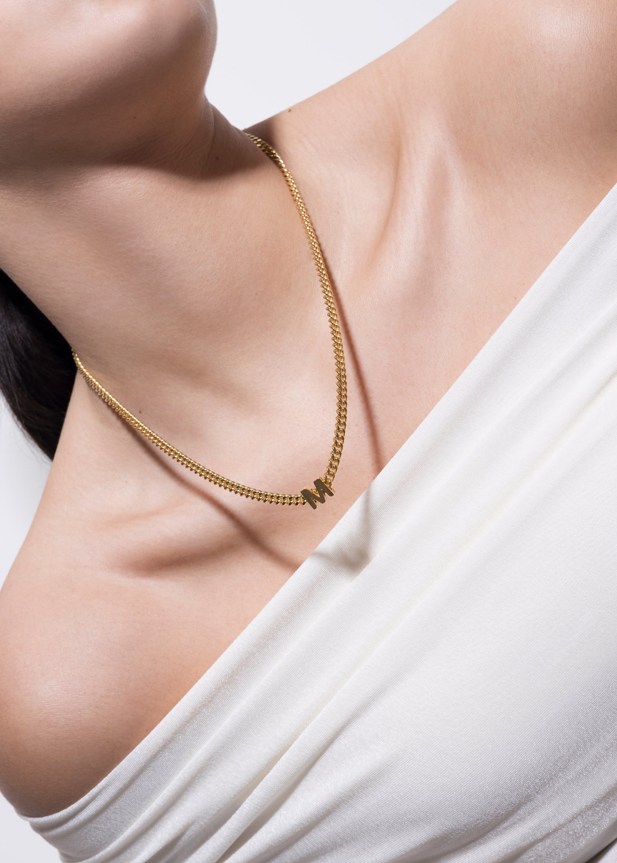 alphabet necklace with pendant M necklaces