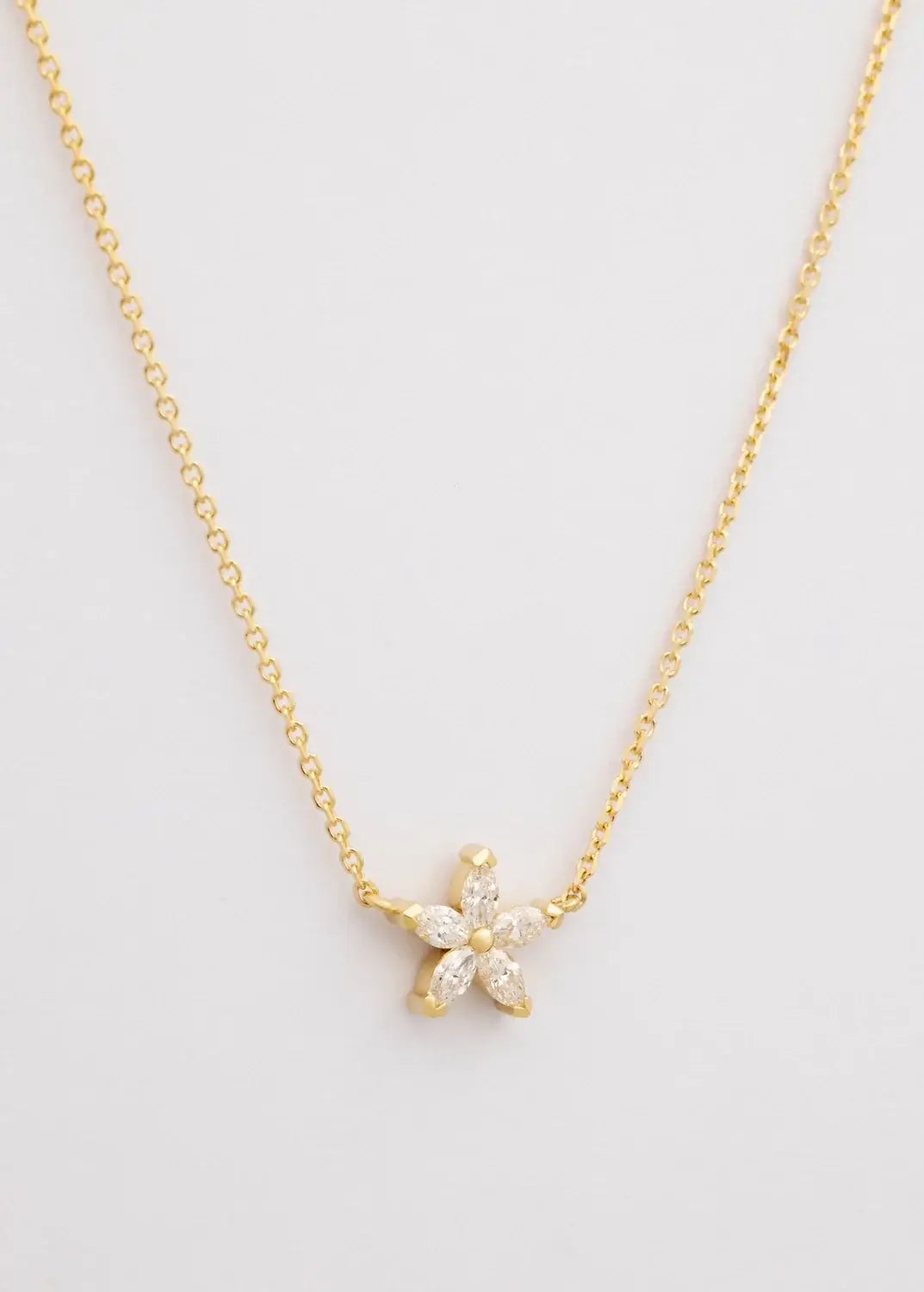 Flower 18k diamonds necklace Necklaces
