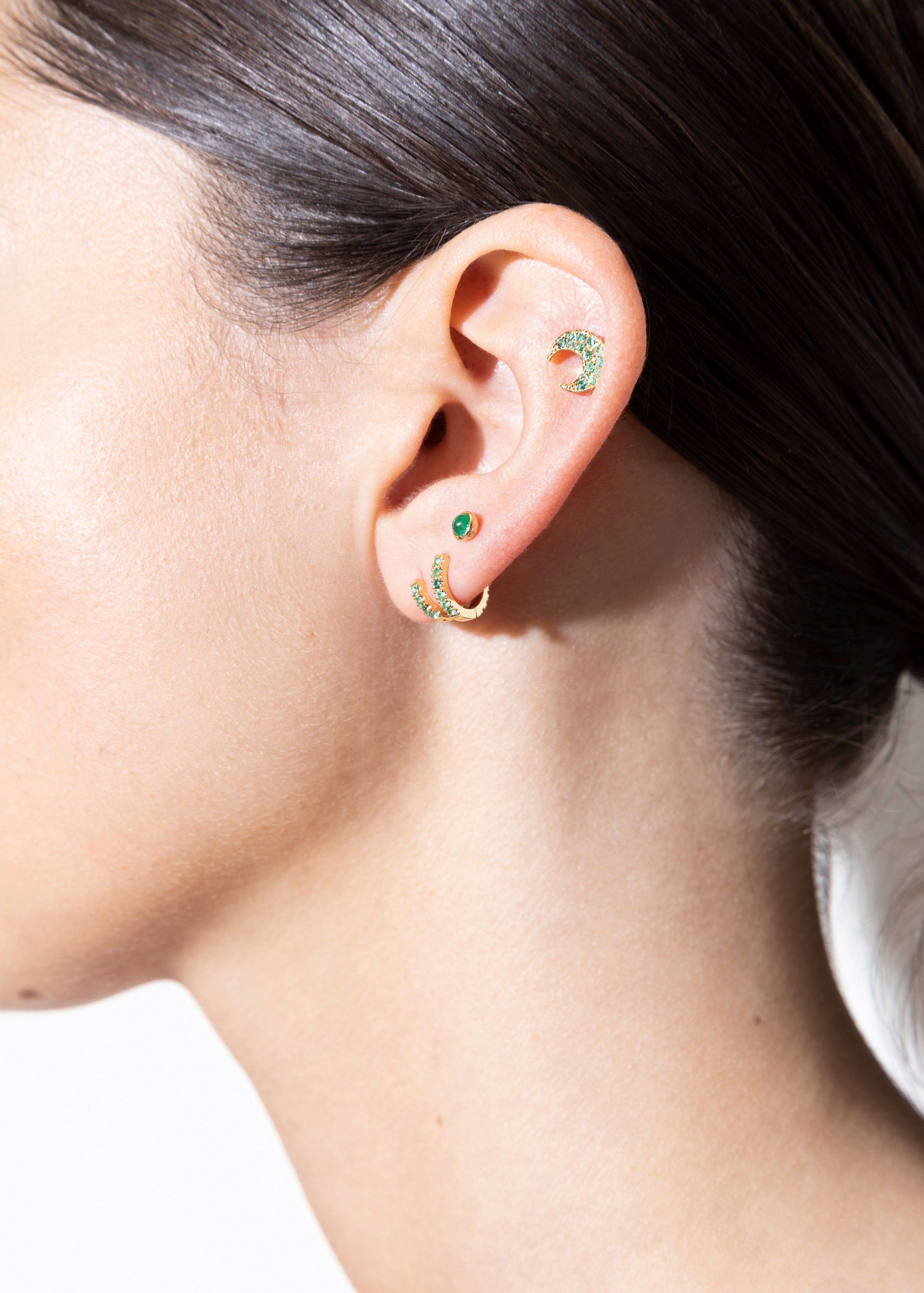 salt hoop 18k smarald