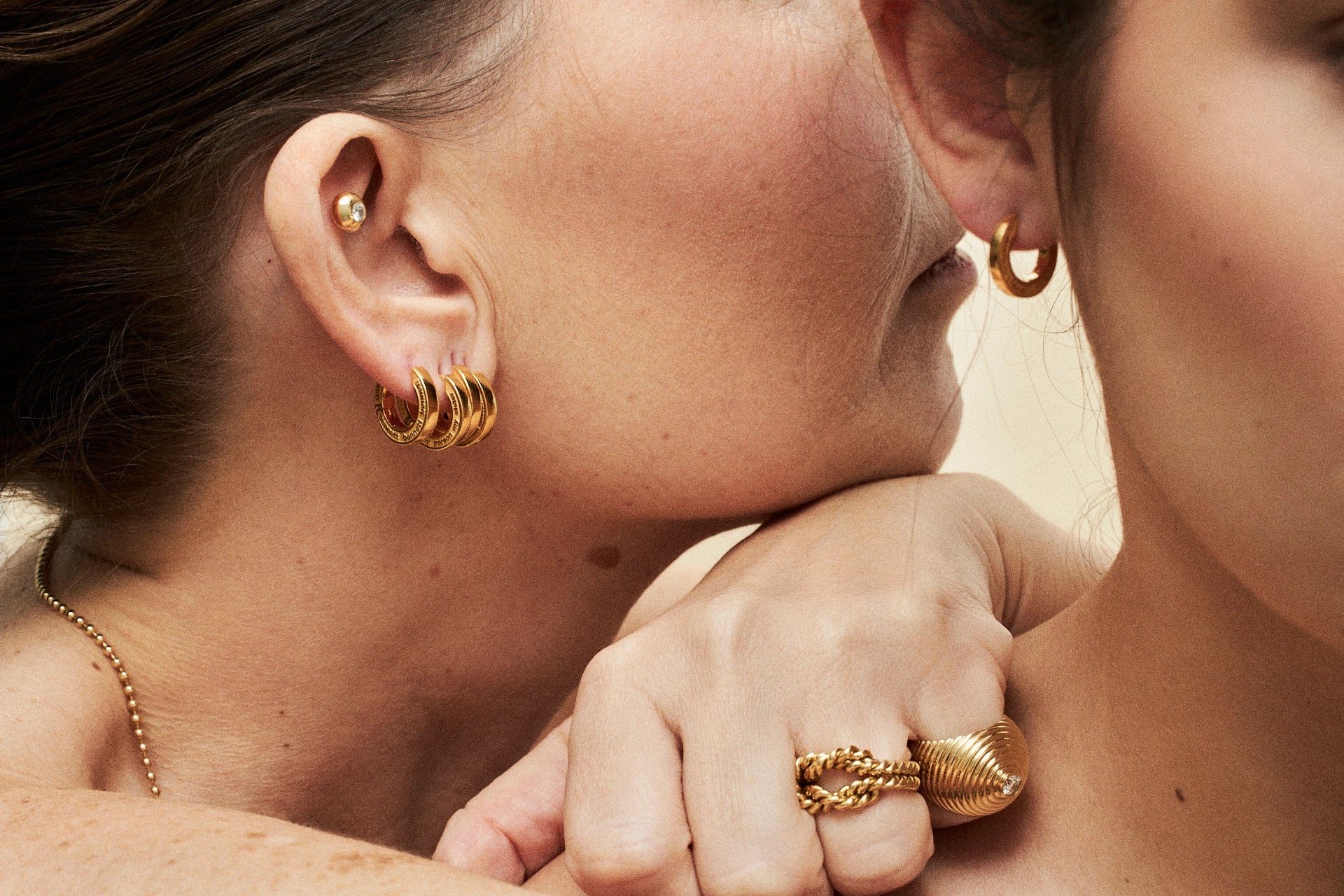 argolas prata e ouro 