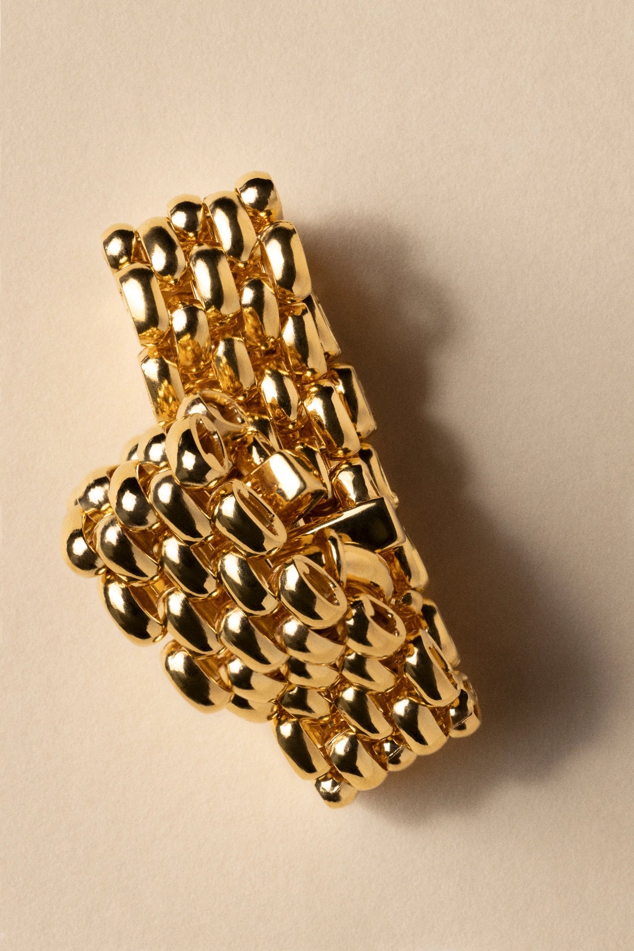 Gala bracelet 2026 march f2d70daa 3645 46de 8fda 71b2098640ec