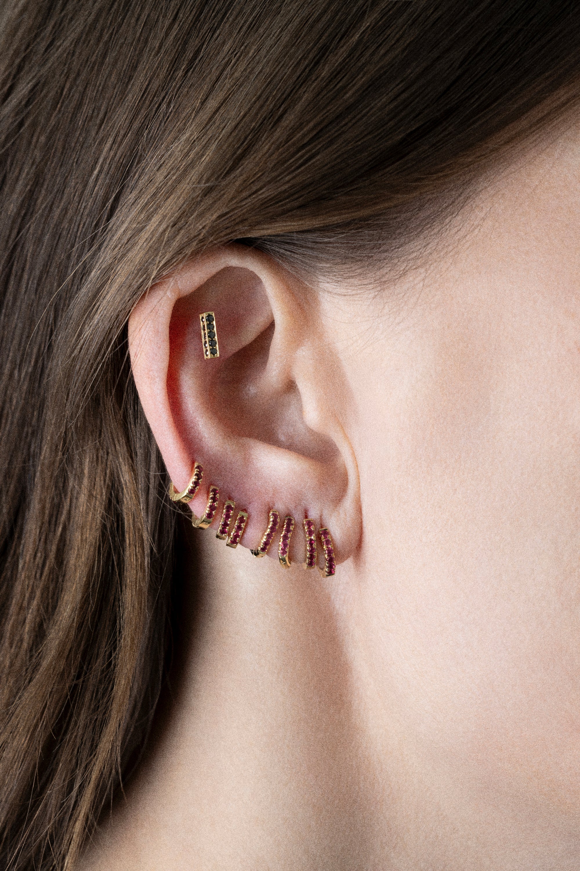 cate hoop 18k rubi earrings