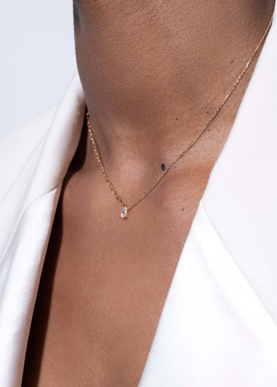 Pear necklace 18k diamond Necklaces