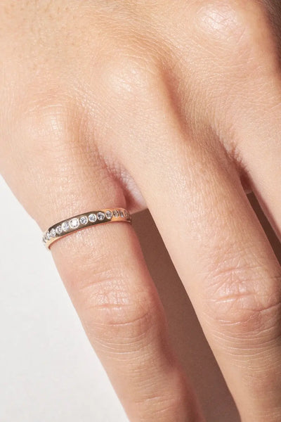 We 18k engagement multiple diamonds ring rings